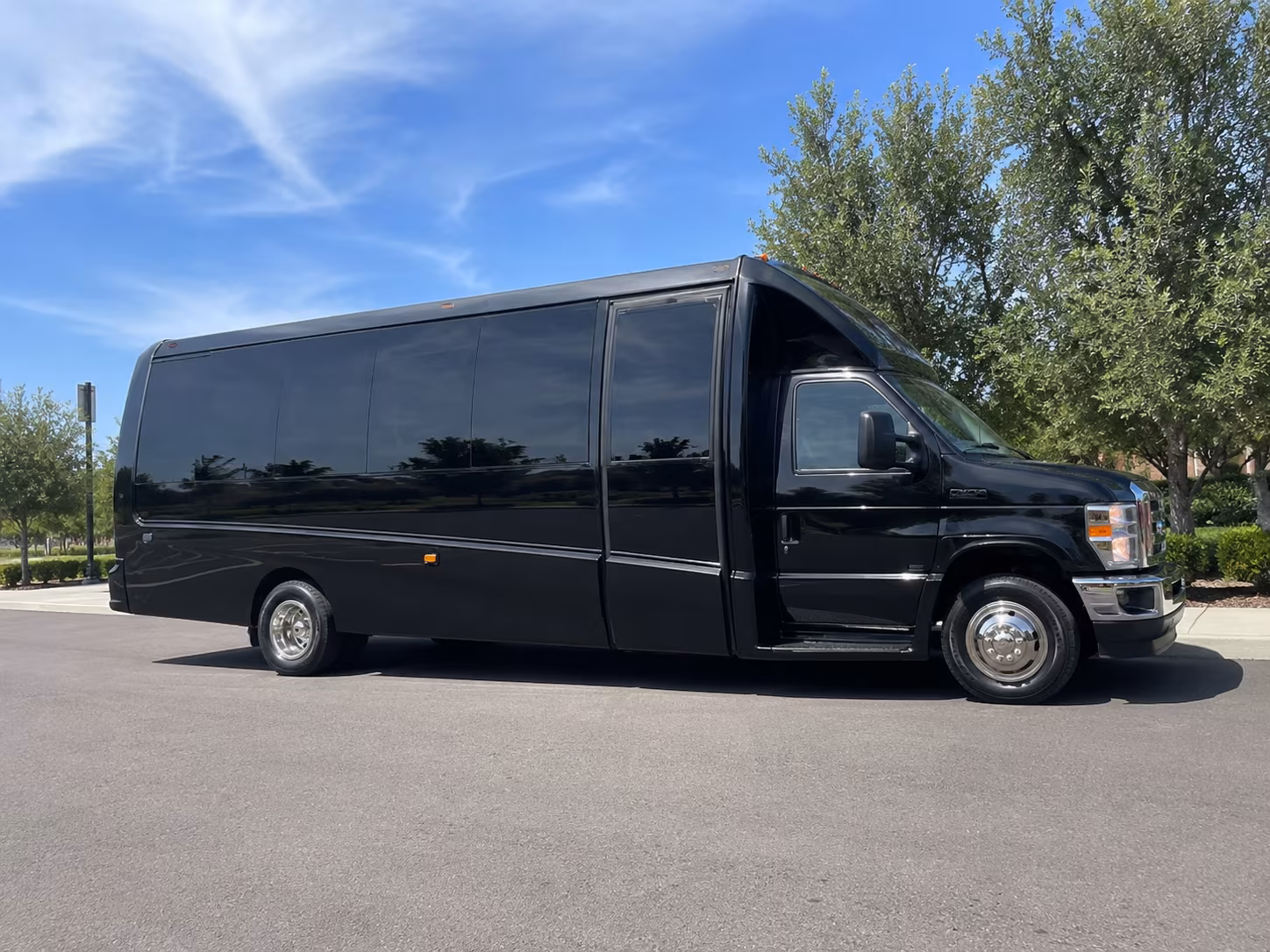 concert eve and multi stop bar crawl buses in the tri cities
