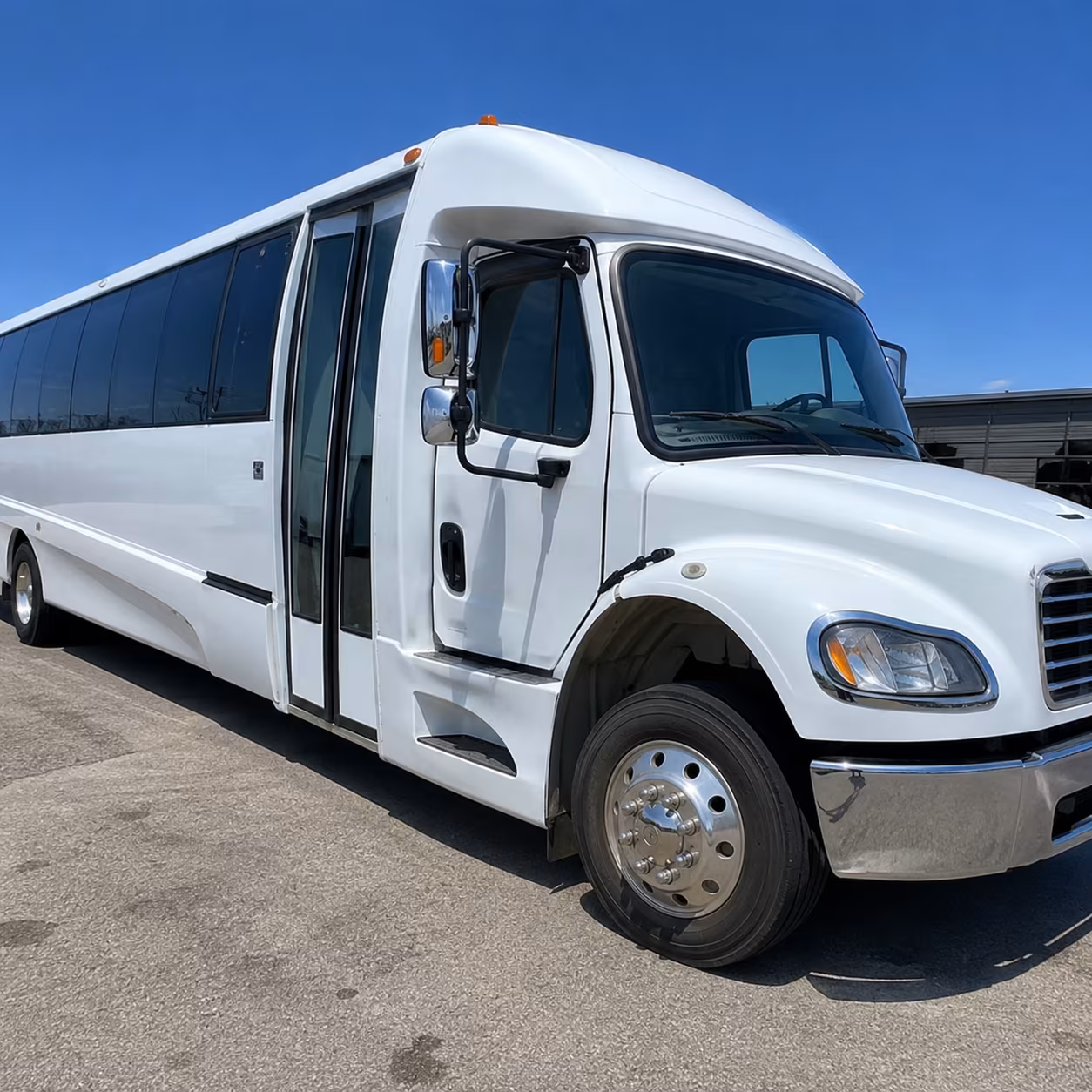 corporate event buses for the tri cities business community