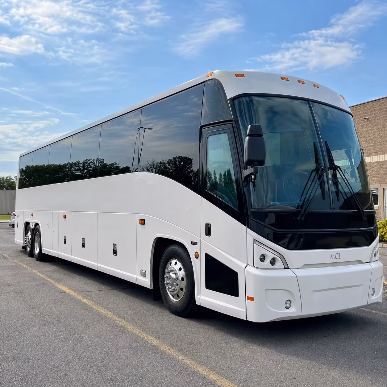 employee shuttle buses for pasco s port and warehouse district