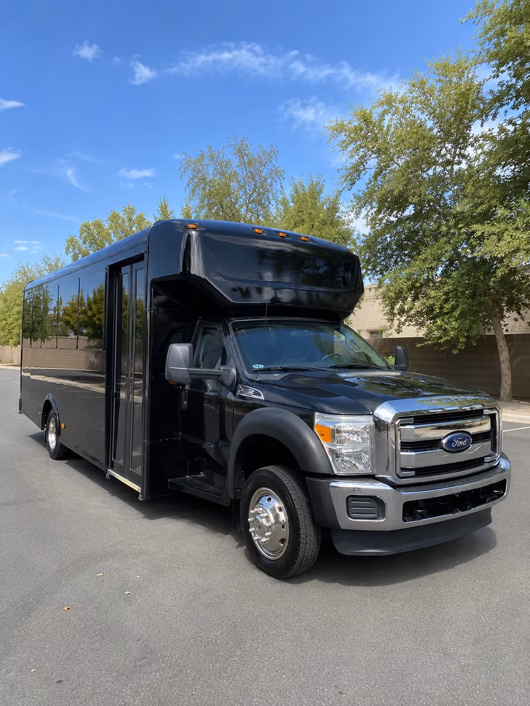 party buses for columbia basin summer festival weekends