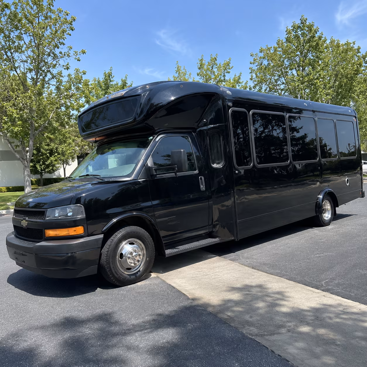 pasco 15 passenger party bus