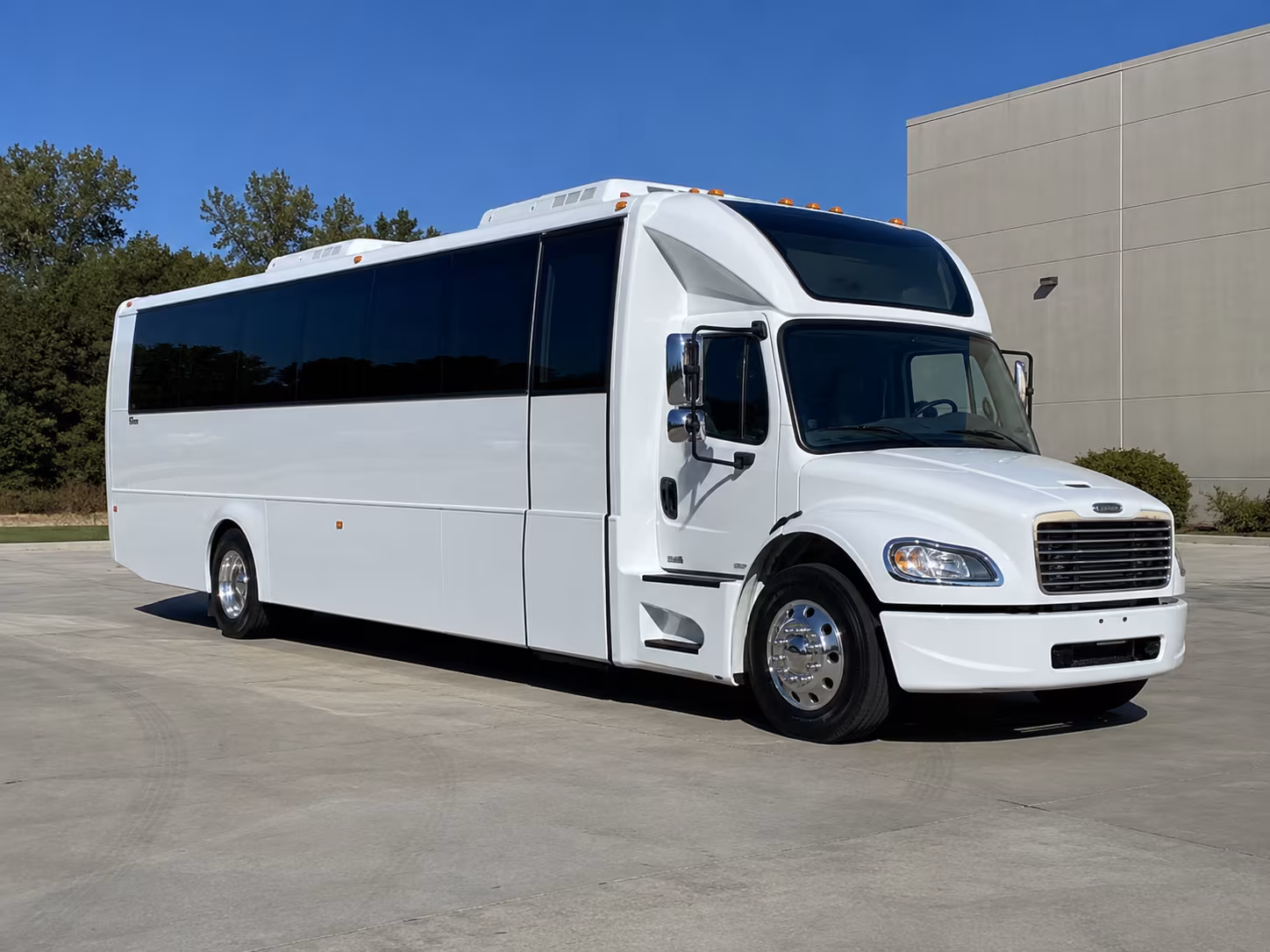 pasco 28 passenger party bus