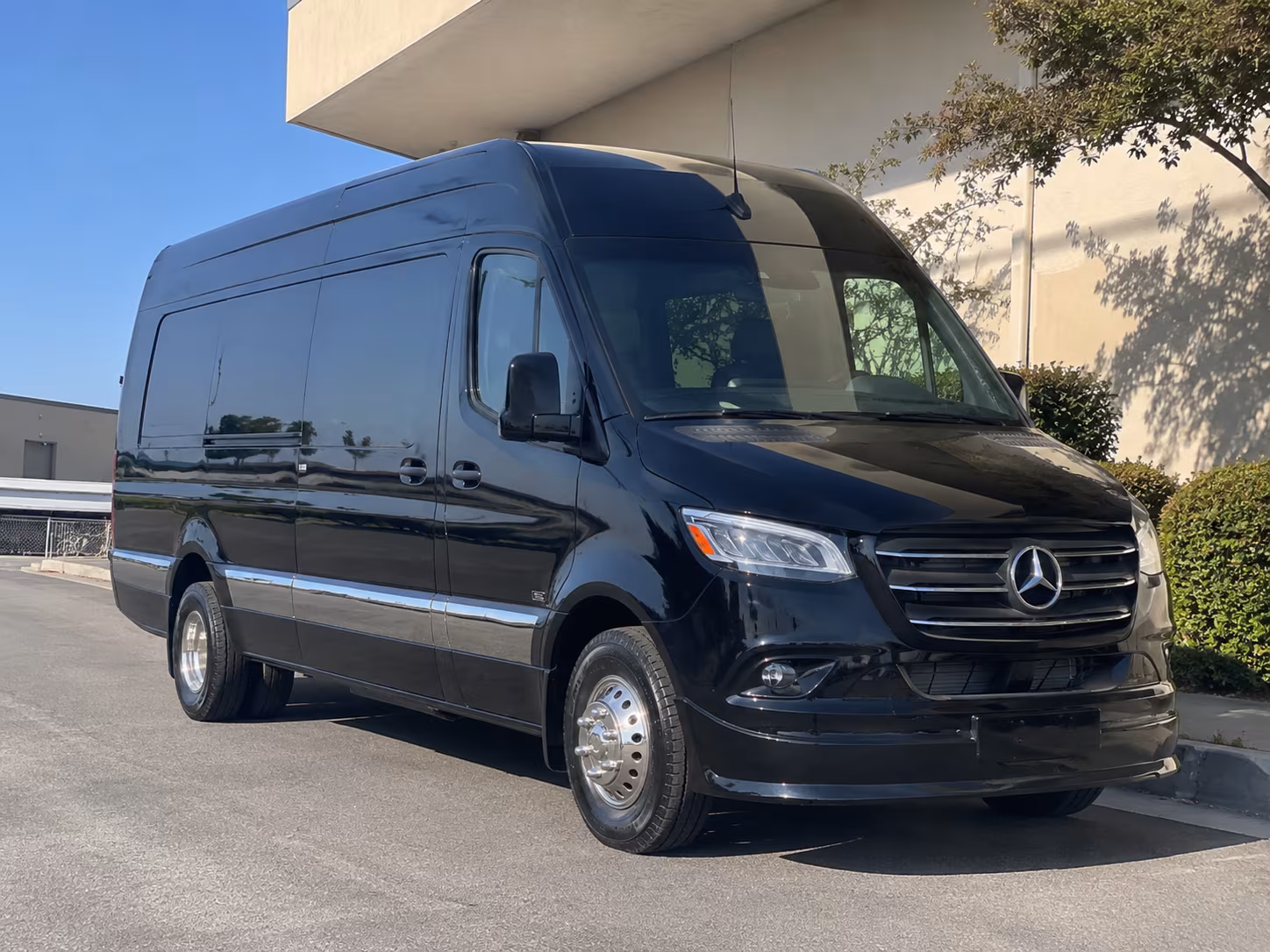 pasco sprinter van with driver